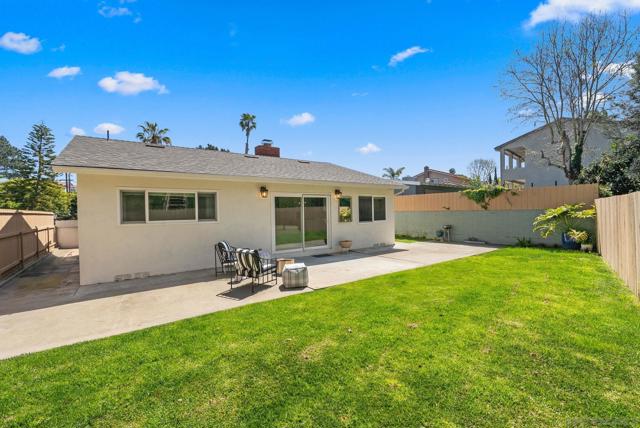 2068 Catalina, San Diego CA: https://media.crmls.org/mediaz/f1cd8886-cd50-42f6-9937-119ad3da0675.jpg