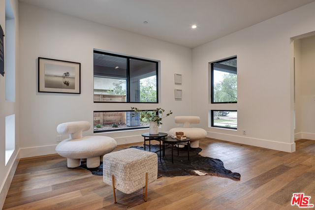 4123 Jackson Avenue photo 5