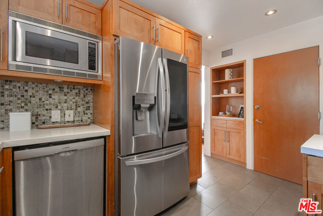 2044 Stanley Hills Drive, Los Angeles CA: https://media.crmls.org/mediaz/f1d106bf-e563-4c26-bc03-9932938a685d.jpg