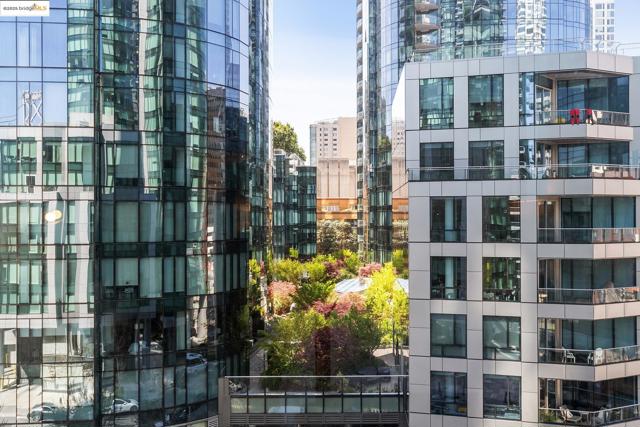 333 MAIN, San Francisco CA: https://media.crmls.org/mediaz/f1d3d9c5-bd01-46fe-8460-b0601a6c0426.jpg