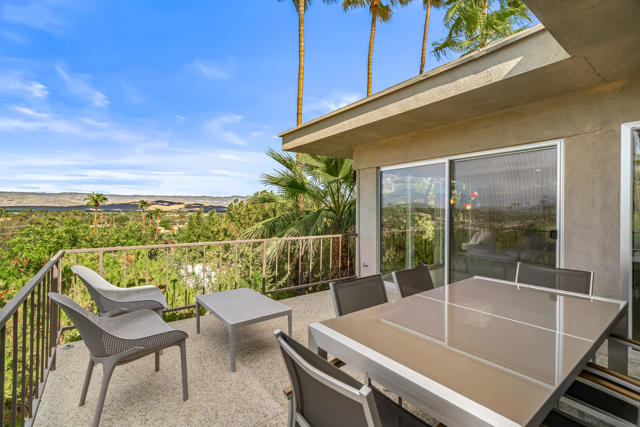 2002 Southridge Drive, Palm Springs, CA 92264