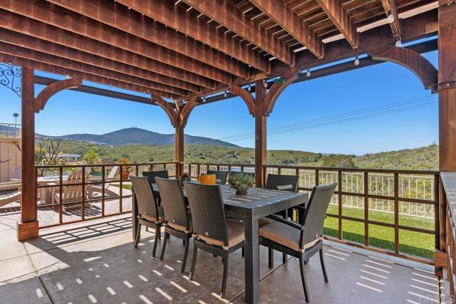 15778 Camino Crisalida, San Diego CA: https://media.crmls.org/mediaz/f1d4b516-1a55-4c16-8977-d97424a1c75e.jpg