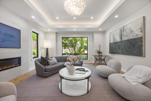 1095 Macadamia Drive, Hillsborough CA: https://media.crmls.org/mediaz/f1d4be4c-cf88-4ff0-b256-a15fbf4e69da.jpg