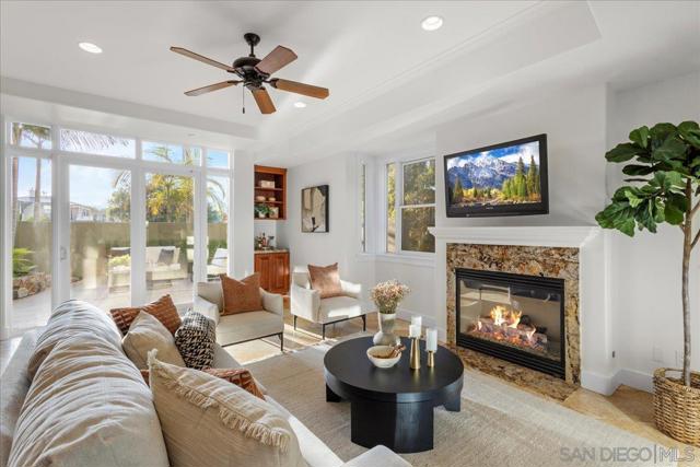 411 Orange Ave, Coronado CA: https://media.crmls.org/mediaz/f1d6b101-eca1-485b-9b3b-c784e72e8029.jpg
