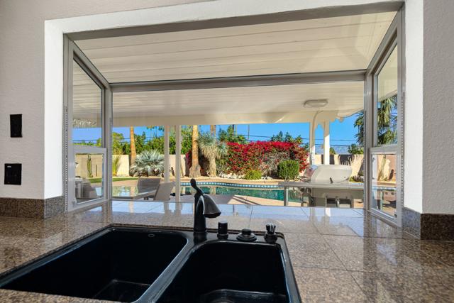 72928 Tamarisk Street, Palm Desert CA: https://media.crmls.org/mediaz/f1d7a4e1-9367-49d6-9af9-8e3c5c008912.jpg