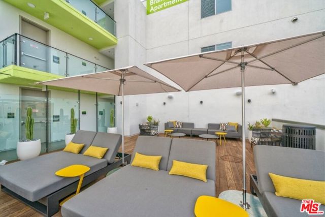 11036 Moorpark Street, Los Angeles CA: https://media.crmls.org/mediaz/f1d7c595-3f4c-45f9-b2b2-de1685d42afc.jpg