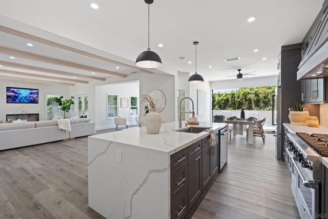 1384 Cynthia Ln, Carlsbad CA: https://media.crmls.org/mediaz/f1d7e212-ad63-43f2-89f0-2d2ff958a0b5.jpg