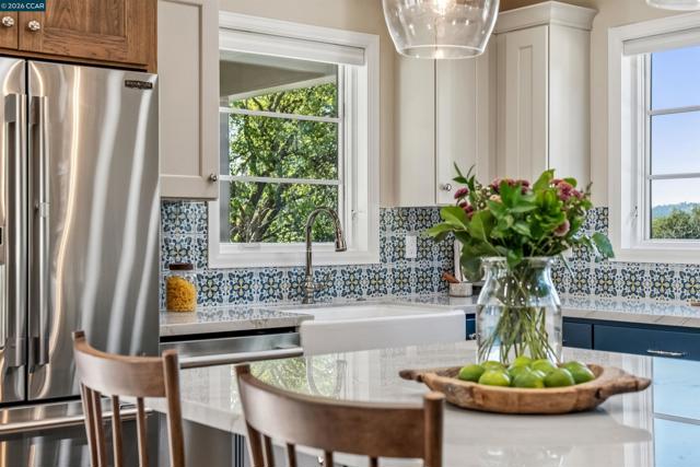 Image 19 of 54 For 850 Las Trampas Rd