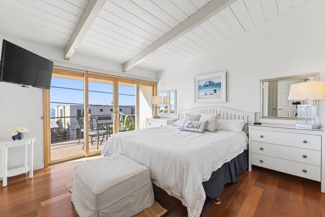 619 Beach Drive, Aptos CA: https://media.crmls.org/mediaz/f1d94aae-c845-4b1d-a47c-695808daf1bc.jpg