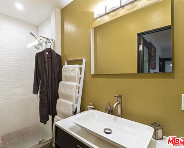 10915 Ayres Avenue, Los Angeles CA: https://media.crmls.org/mediaz/f1d9a9a0-3b8d-485c-912c-1c0846d8f991.jpg