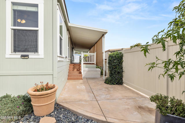 1202 Loma Drive, Ojai CA: https://media.crmls.org/mediaz/f1da445b-3fce-49a3-baef-1f45429f617c.jpg