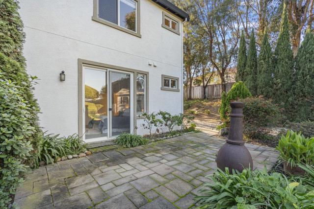 310 Via Vaquero Norte, San Juan Bautista CA: https://media.crmls.org/mediaz/f1db0668-b428-4a8c-845a-1b0f044b6f07.jpg