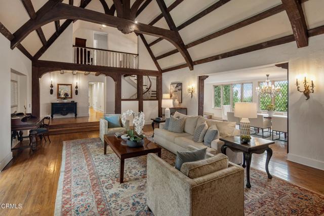 Detail Gallery Image 4 of 22 For 790 Huntington Cir, Pasadena,  CA 91106 - 4 Beds | 3 Baths