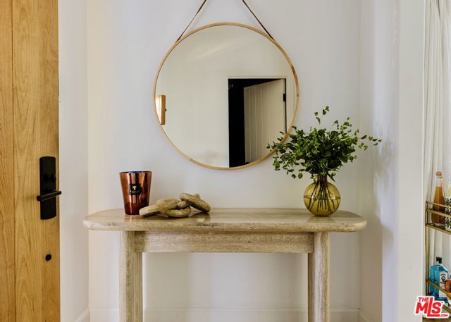 Image 4 of 41 For 408 Westbourne Drive