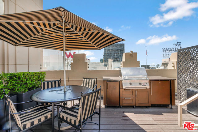 6253 Hollywood Boulevard, Los Angeles CA: https://media.crmls.org/mediaz/f1dba728-ff88-413b-81cf-3a405b2e6ee8.jpg