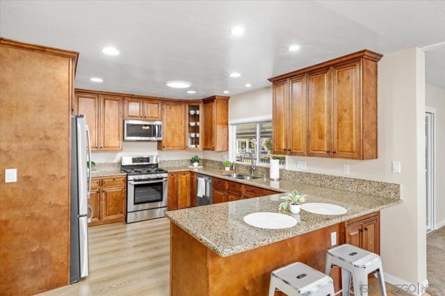 7317 Santa Barbara Street, Carlsbad CA: https://media.crmls.org/mediaz/f1dbcb08-1102-4b00-baf1-93de1c07b06a.jpg