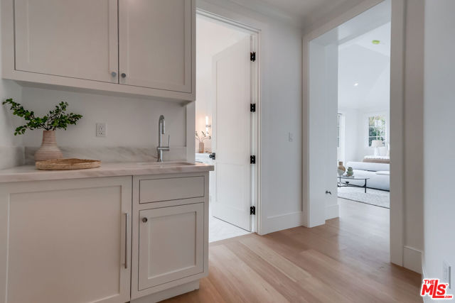 Drew Fenton | 427 N Bundy Drive Los Angeles CA | MLS: 7182819