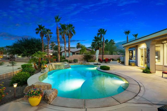81297 Cantor Court, La Quinta CA: https://media.crmls.org/mediaz/f1dca524-3774-4d8c-80a0-ccdbbbb67c8c.jpg