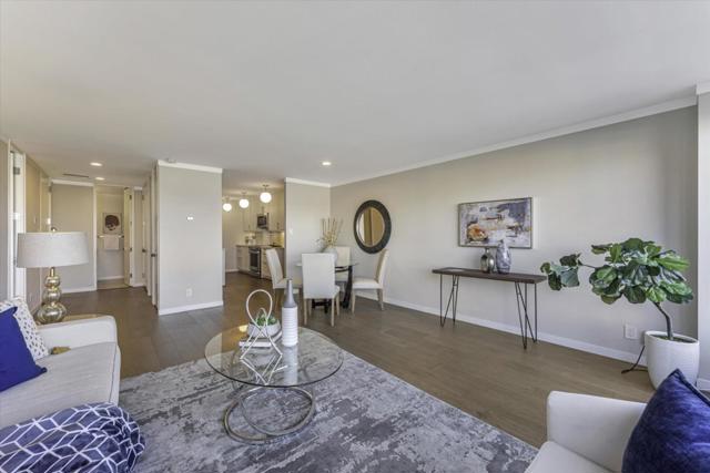 565 Bellevue Avenue, Oakland CA: https://media.crmls.org/mediaz/f1ddd407-b073-481d-9488-2ee489c675c8.jpg
