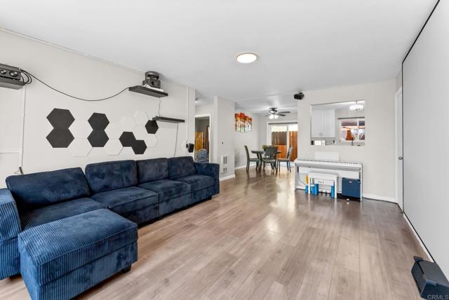 Detail Gallery Image 2 of 20 For 1623 Pentecost Way #3,  San Diego,  CA 92105 - 2 Beds | 1 Baths