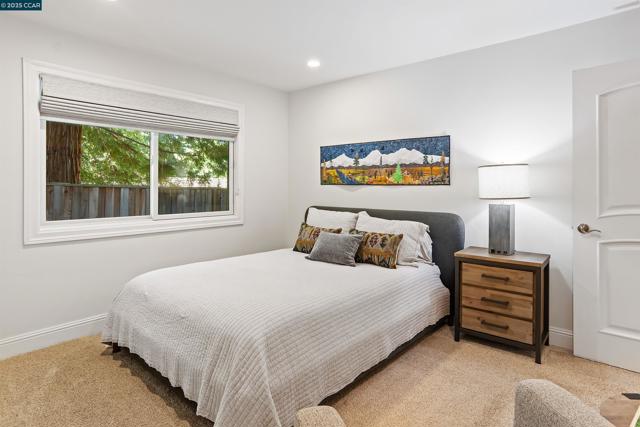 2142 Deer Oak Way, Danville CA: https://media.crmls.org/mediaz/f1df3bc4-4202-422d-a056-d830e76a2b5d.jpg