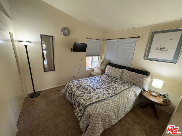 3202 Angeleno Place, Palmdale CA: https://media.crmls.org/mediaz/f1e1624a-a653-4384-8efd-79de7aa095b0.jpg
