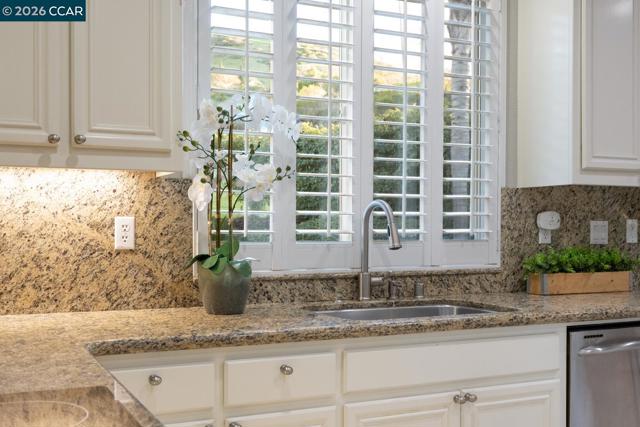 Image 17 of 60 For 5408 Oakstone Ct