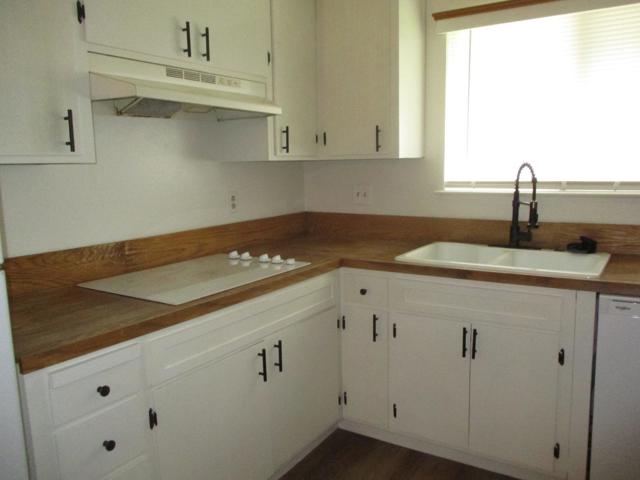 8401 La Alondra Way, Gilroy CA: https://media.crmls.org/mediaz/f1e32904-60be-4f13-b4e6-6292ccfd7406.jpg