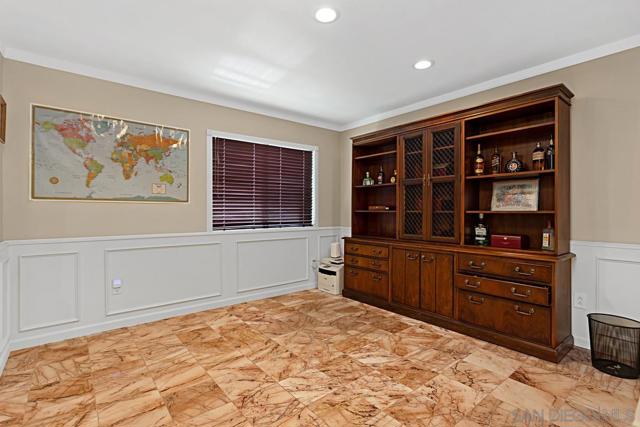 3708 Southridge, Oceanside CA: https://media.crmls.org/mediaz/f1e37572-87c7-4bb2-8713-f1921865768a.jpg