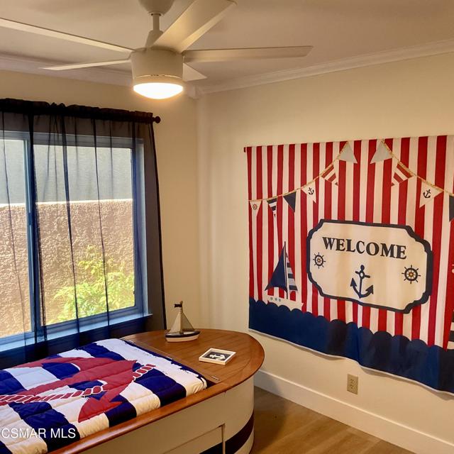 2455 Castlemont Court, Simi Valley CA: https://media.crmls.org/mediaz/f1e3b79e-374b-4ab3-8884-cba1bbc2b31e.jpg