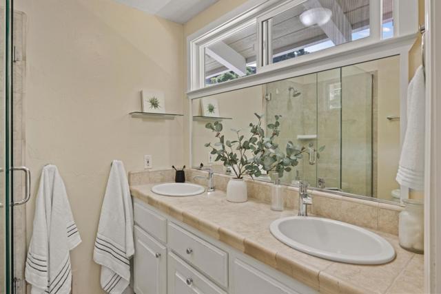 13525 Paseo Terrano, Salinas CA: https://media.crmls.org/mediaz/f1e48196-4197-4e4e-afda-39fe4efc4e8f.jpg