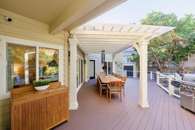 4 Sterling Lane, Scotts Valley CA: https://media.crmls.org/mediaz/f1e4bc1c-b4bd-48f0-8bd9-f8f08ef10800.jpg