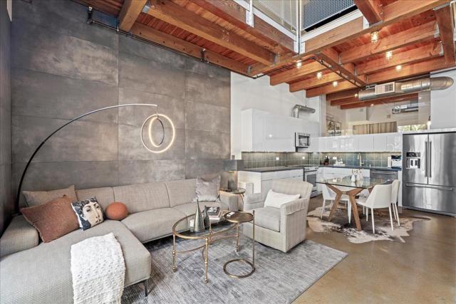 333 Santana Row, San Jose CA: https://media.crmls.org/mediaz/f1e589a6-7e53-4f13-abf3-dc99e4016eb5.jpg