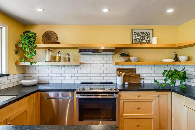 831 Calabasas Road, Watsonville CA: https://media.crmls.org/mediaz/f1e5a4c7-e41d-4db8-b593-d4c79443de42.jpg