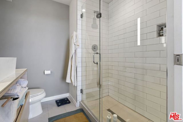 716 Maltman Avenue, Los Angeles CA: https://media.crmls.org/mediaz/f1e5aabe-8470-4bfa-8da2-24926060f2d3.jpg