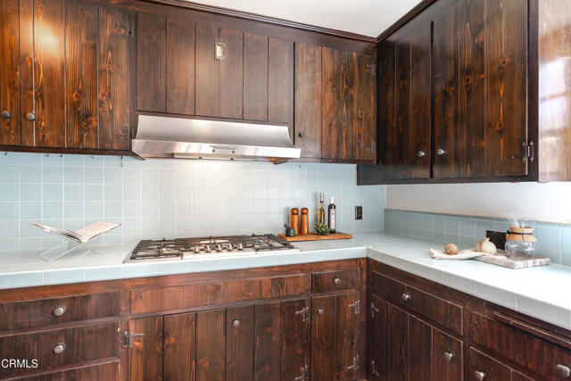 Detail Gallery Image 8 of 51 For 10400 Mcbroom St, Sunland,  CA 91040 - 3 Beds | 2/1 Baths
