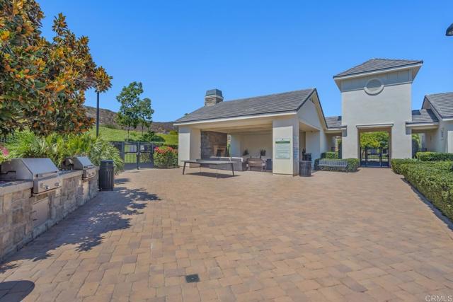 2964 Hayloft Place, Escondido CA: https://media.crmls.org/mediaz/f1e68aeb-7e15-443c-bdd4-3dba894fd856.jpg