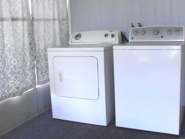 211 N Citrus Avenue, Escondido CA: https://media.crmls.org/mediaz/f1e6c542-962e-4d82-8415-ebd36f2d798a.jpg