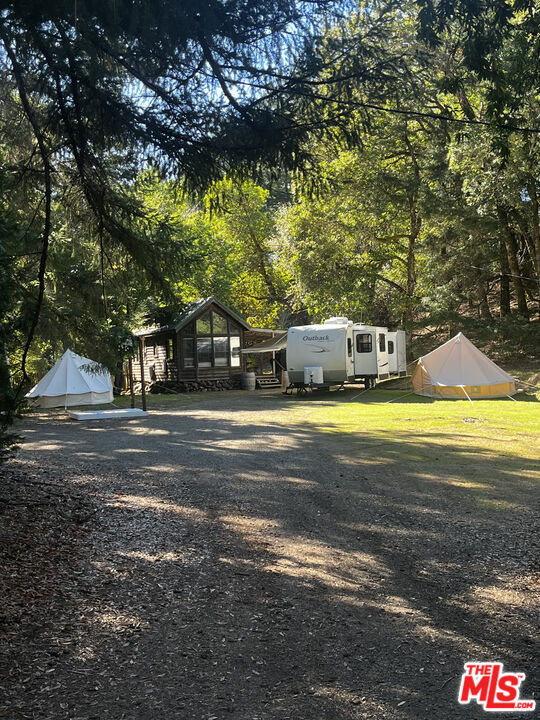 20799 Highway 128, Yorkville CA: https://media.crmls.org/mediaz/f1e73b54-1e07-4585-94a4-2486afa6e374.jpg