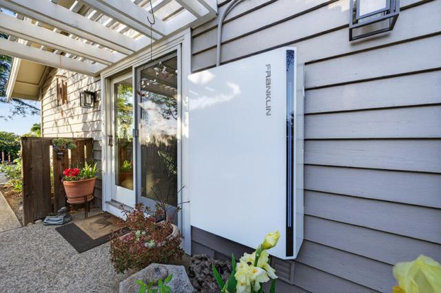 8325 Pinotage Court, San Jose CA: https://media.crmls.org/mediaz/f1e80af9-85e4-497a-8fc8-d3e6cd126dec.jpg