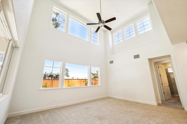 465 Russell Way, Marina CA: https://media.crmls.org/mediaz/f1ea1be5-18c3-4a00-9875-54a0543dffc5.jpg