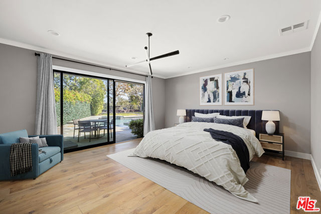 8306 Skyline Drive, Los Angeles CA: https://media.crmls.org/mediaz/f1ea56e5-a217-43e4-96c1-6efa420d4e95.jpg