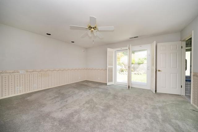 223 Presley Place, Vista CA: https://media.crmls.org/mediaz/f1ea611e-dc46-4209-81e7-e069acdc3d0c.jpg