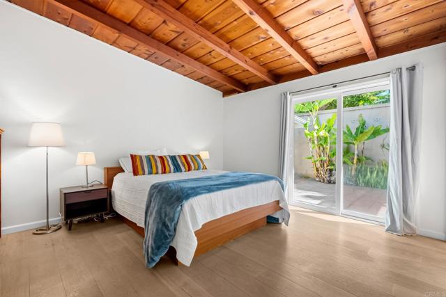 Detail Gallery Image 19 of 44 For 7209 Draper, La Jolla,  CA 92037 - 3 Beds | 3 Baths