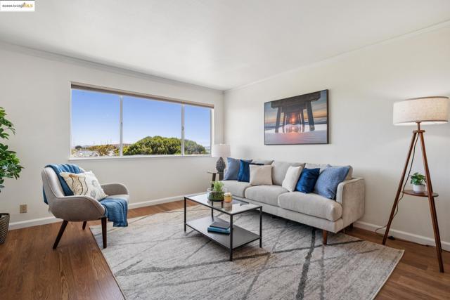 1205 Melville Sq, Richmond CA: https://media.crmls.org/mediaz/f1eb389b-46b7-4d08-b6c7-c27231d70036.jpg