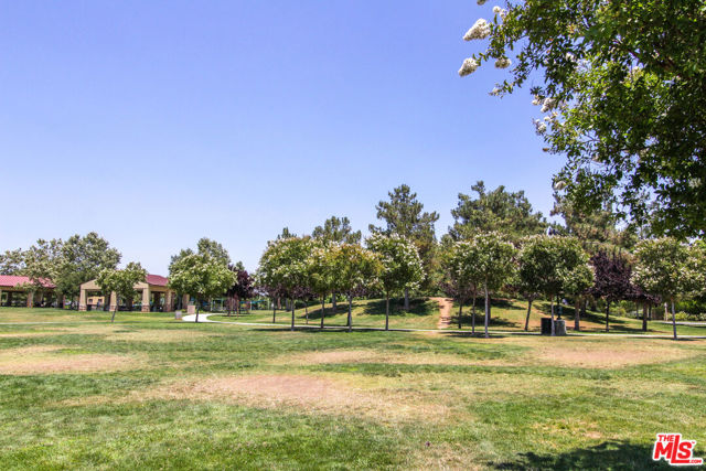28562 Herrera Street, Valencia CA: https://media.crmls.org/mediaz/f1ebaf02-ccc9-4bac-a4b6-9fe560041feb.jpg