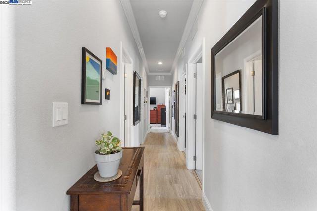 3015 E Bayshore Road #423, Redwood City CA: https://media.crmls.org/mediaz/f1ec4551-a274-45d1-8a48-c9b31272eb65.jpg