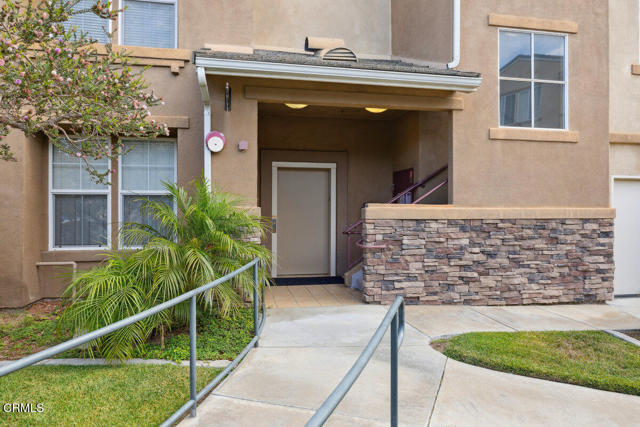 1740 TANAGER Street, Ventura CA: https://media.crmls.org/mediaz/f1ec5202-7f94-422e-b2a8-d37ff621cb42.jpg