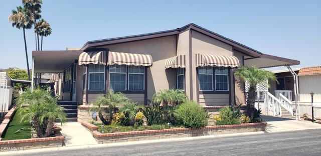195 Tierra Rejada Road, Simi Valley CA: https://media.crmls.org/mediaz/f1ed5b3e-b45e-4cf5-af74-50b1dc95ac60.jpg