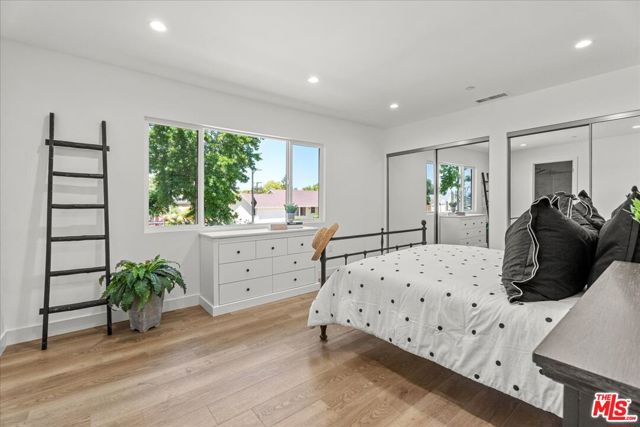 7901 Winsford Avenue, Los Angeles CA: https://media.crmls.org/mediaz/f1edd4da-ca16-41f1-a0b0-e44828498dce.jpg